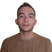 Graduado en ingeniería informática e ingeniería de computadores con un Máster en Big Data.